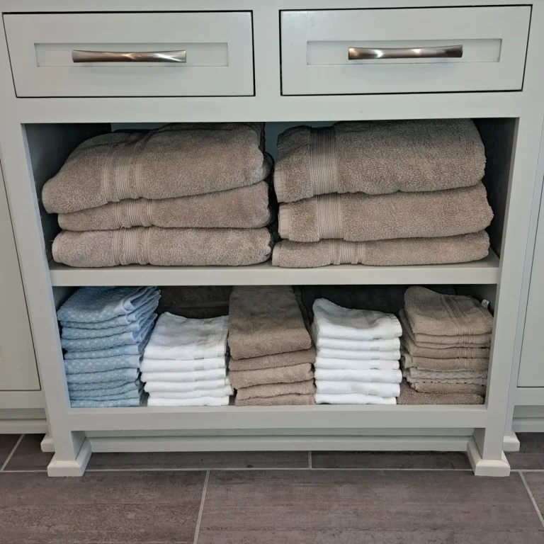 Airbnb turnover cleaning – bathroom scrub and detail finish